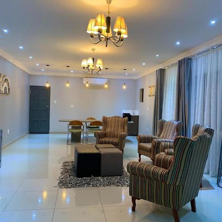 Airport Lodge Ньюкасл Екстер'єр фото
